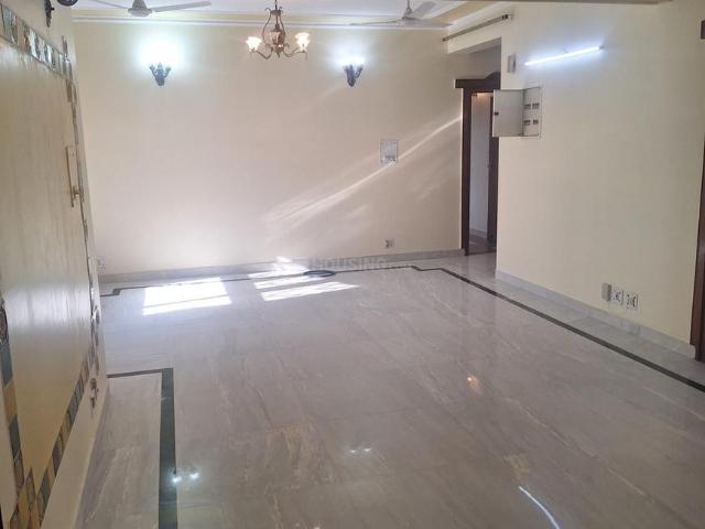 3 BHK Apartment in Sector 56 for rent Gurgaon. The reference number is 19980895