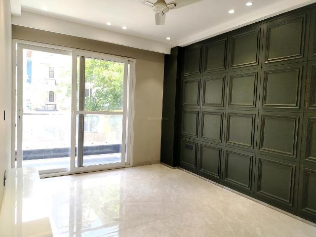 3 BHK Apartment in Sector 56 for rent Gurgaon. The reference number is 19367126