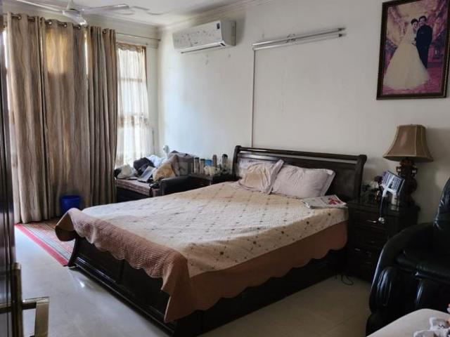 3 BHK Apartment in Sector 56 for rent Gurgaon. The reference number is 20591587