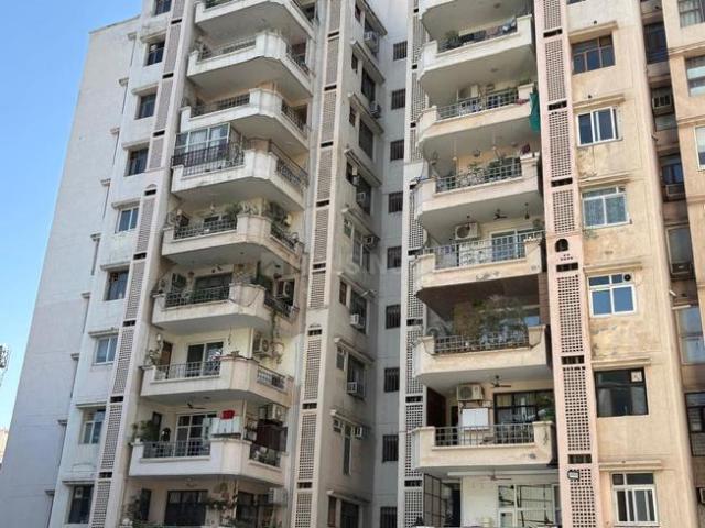 3 BHK Apartment in Sector 56 for rent Gurgaon. The reference number is 20234011