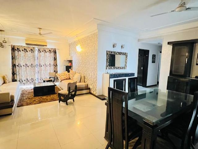 3 BHK Apartment in Sector 57 for rent Gurgaon. The reference number is 15109512