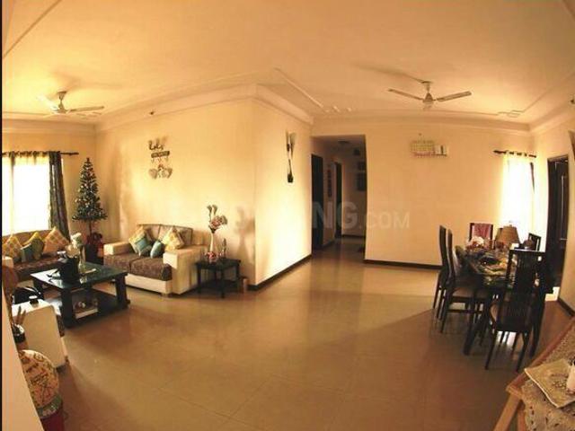 3 BHK Apartment in Sector 57 for rent Gurgaon. The reference number is 2017992
