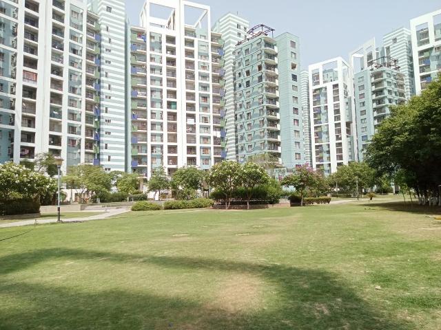 3 BHK Apartment in Sector 50 for resale Gurgaon. The reference number is 19738654