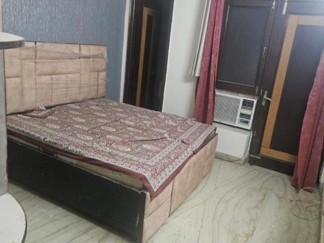 3 BHK Apartment in Sector 51 for rent Gurgaon. The reference number is 19830436
