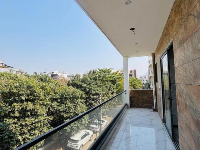 3 BHK Apartment in Sector 51 for rent Gurgaon. The reference number is 20434540