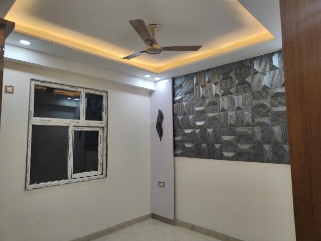 3 BHK Apartment in Sector 51 for resale Noida. The reference number is 19956230