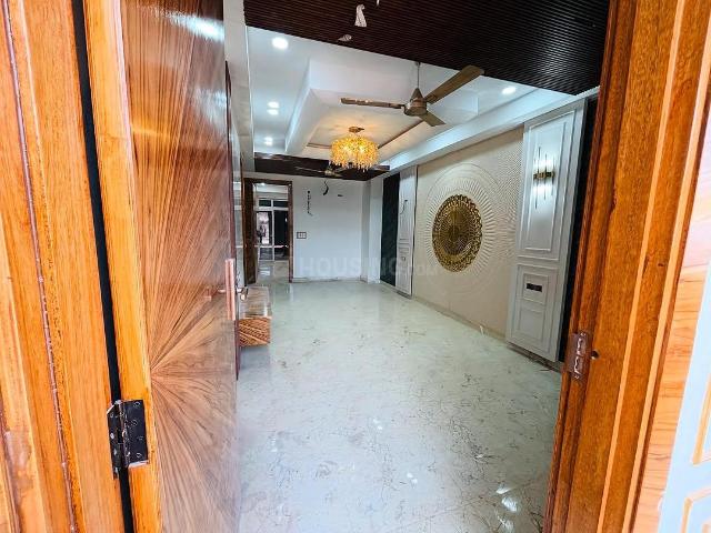 3 BHK Apartment in Sector 51 for resale Noida. The reference number is 20282396