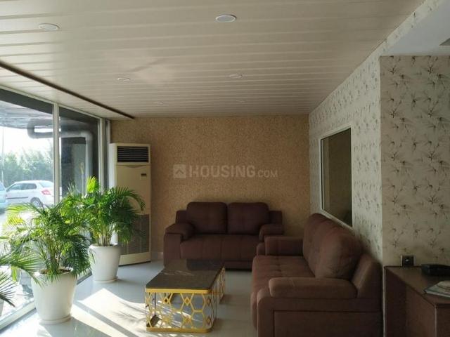 3 BHK Apartment in Sector 52 for resale Noida. The reference number is 20445111