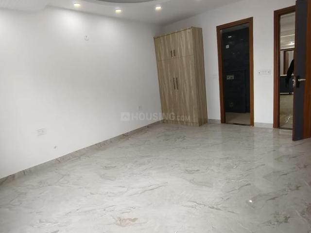 3 BHK Apartment in Sector 52 for resale Noida. The reference number is 20531575