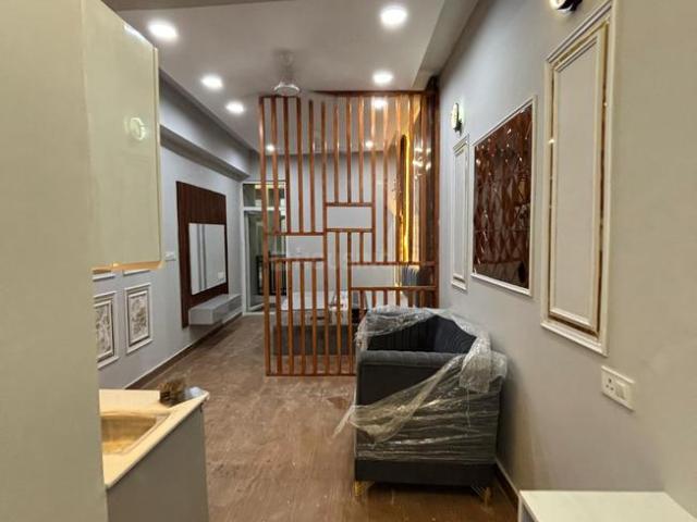 3 BHK Apartment in Sector 52 for resale Noida. The reference number is 20032308
