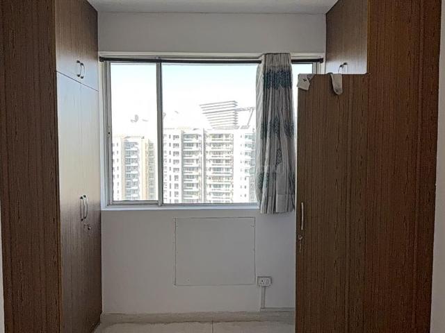 3 BHK Apartment in Sector 53 for rent Gurgaon. The reference number is 19018998
