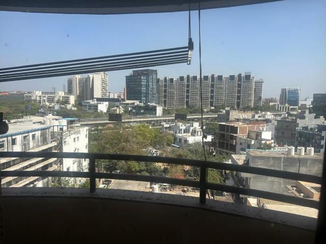3 BHK Apartment in Sector 53 for rent Gurgaon. The reference number is 20286428
