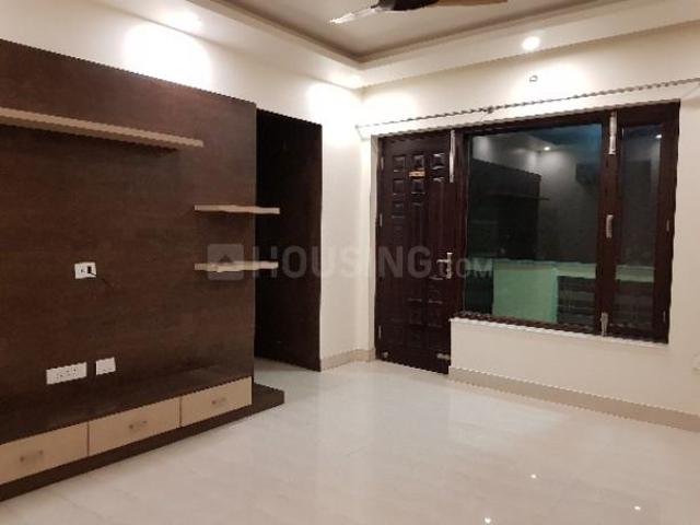 3 BHK Apartment in Sector 53 for rent Gurgaon. The reference number is 20356378