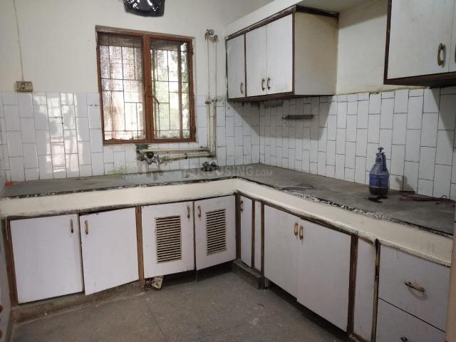 3 BHK Apartment in Sector 5 Dwarka for rent New Delhi. The reference number is 20509495