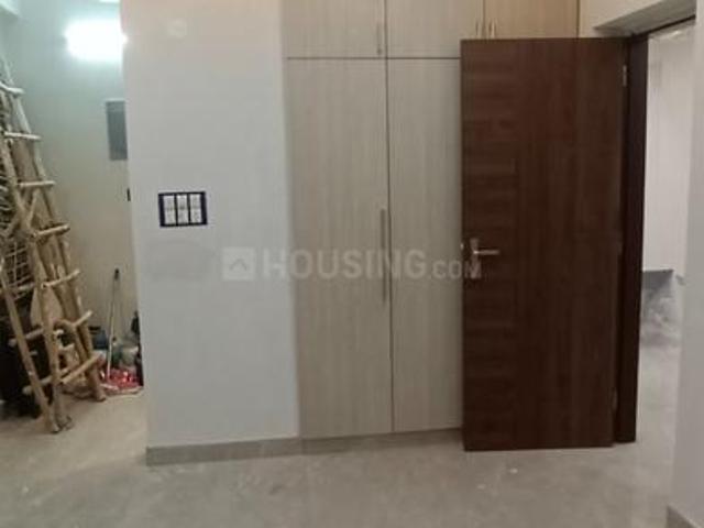 3 BHK Apartment in Sector 5 Dwarka for resale New Delhi. The reference number is 15998899