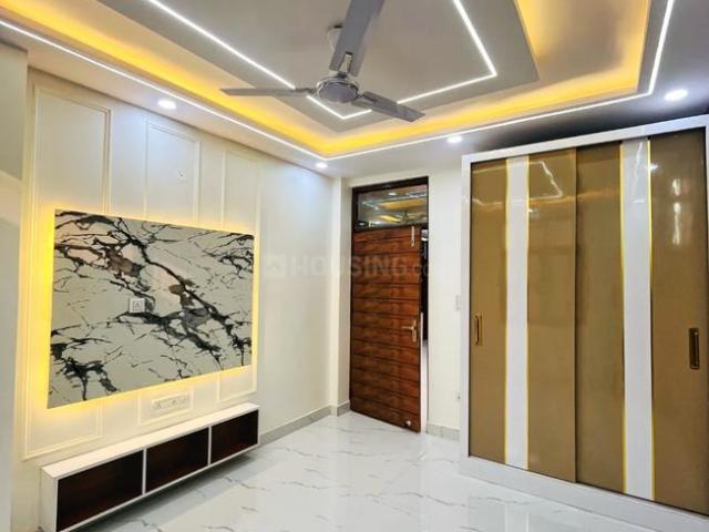 4 BHK Apartment in Sector 19 Dwarka for resale New Delhi. The reference number is 16602597