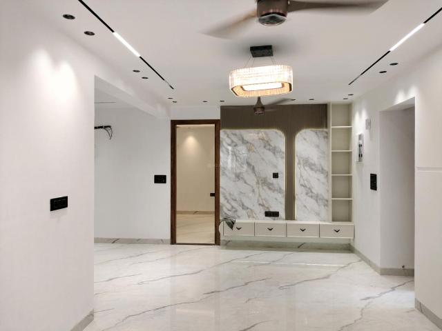 3 BHK Apartment in Sector 5 Dwarka for resale New Delhi. The reference number is 19957671