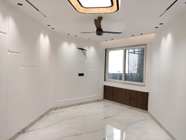 3 BHK Apartment in Sector 5 Dwarka for resale New Delhi. The reference number is 19957764