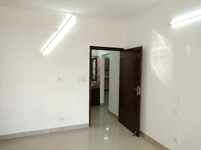 3 BHK Apartment in Sector 4 Dwarka for resale New Delhi. The reference number is 19340780