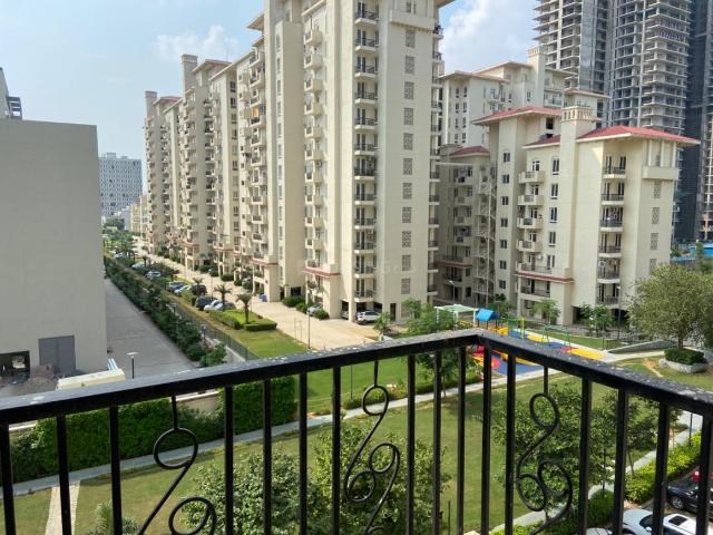 3 BHK Apartment in Sector 65 for rent Gurgaon. The reference number is 14854113
