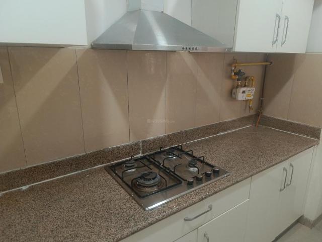 3 BHK Apartment in Sector 65 for rent Gurgaon. The reference number is 20475161