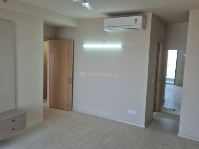 3 BHK Apartment in Sector 65 for rent Gurgaon. The reference number is 20059568