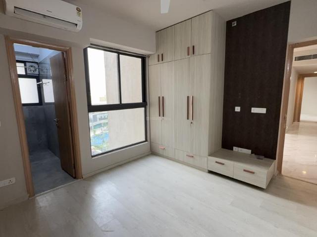 3 BHK Apartment in Sector 65 for rent Gurgaon. The reference number is 20291851