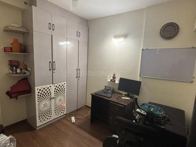 3 BHK Apartment in Sector 65 for resale Gurgaon. The reference number is 19264108