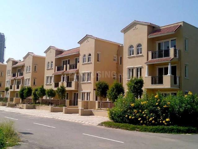 3 BHK Apartment in Sector 65 for resale Gurgaon. The reference number is 17027720
