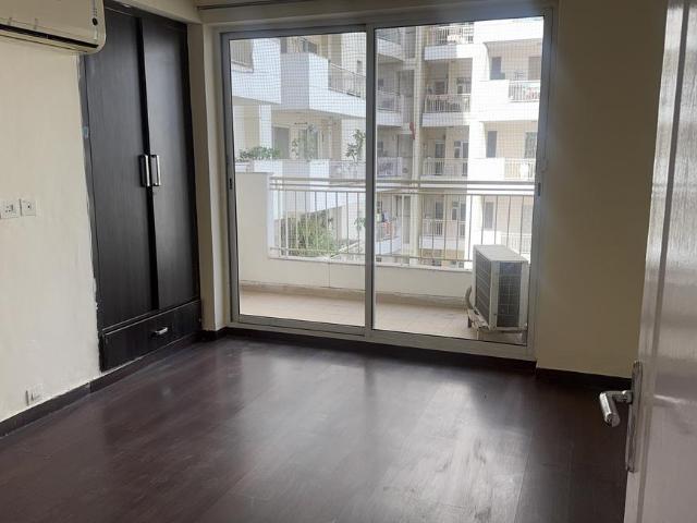 3 BHK Apartment in Sector 67 for rent Gurgaon. The reference number is 20427345