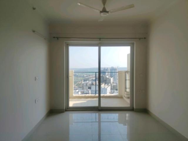 3 BHK Apartment in Sector 67 for resale Gurgaon. The reference number is 19351503