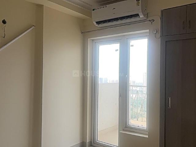 3 BHK Apartment in Sector 68 for rent Gurgaon. The reference number is 19340206