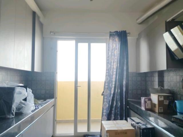 3 BHK Apartment in Sector 69 for rent Gurgaon. The reference number is 18359858