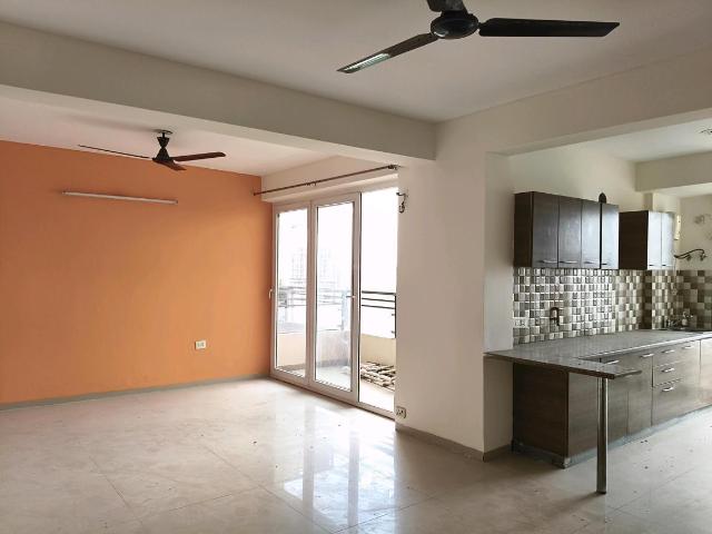 3 BHK Apartment in Sector 69 for rent Gurgaon. The reference number is 19424131