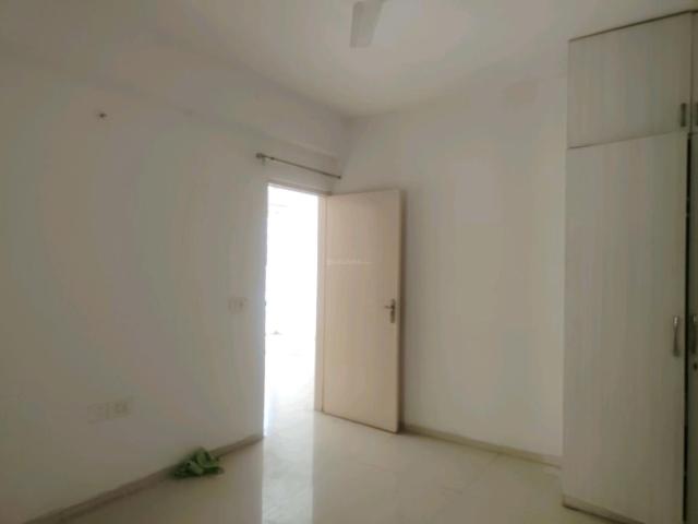3 BHK Apartment in Sector 69 for rent Gurgaon. The reference number is 19820908