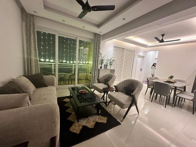 3 BHK Apartment in Sector 69 for rent Gurgaon. The reference number is 19931581