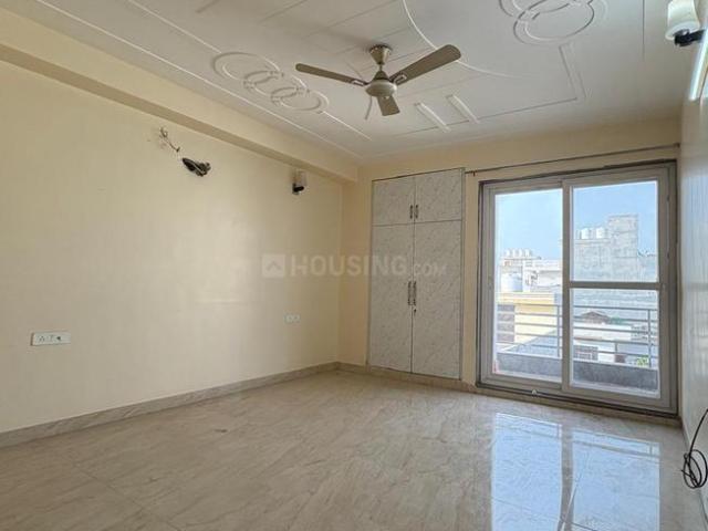 3 BHK Apartment in Sector 69 for rent Gurgaon. The reference number is 20409384