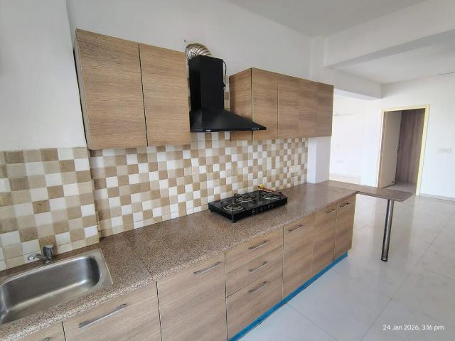 3 BHK Apartment in Sector 69 for rent Gurgaon. The reference number is 20005060