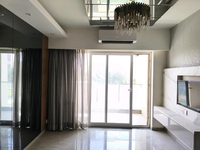 3 BHK Apartment in Sector 69 for rent Gurgaon. The reference number is 20057777