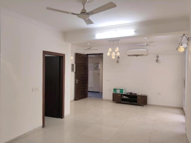 3 BHK Apartment in Sector 69 for rent Gurgaon. The reference number is 20153317