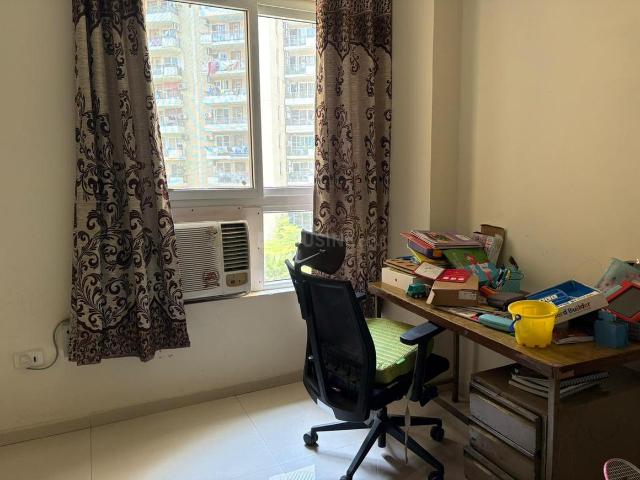 3 BHK Apartment in Sector 69 for rent Gurgaon. The reference number is 20202770