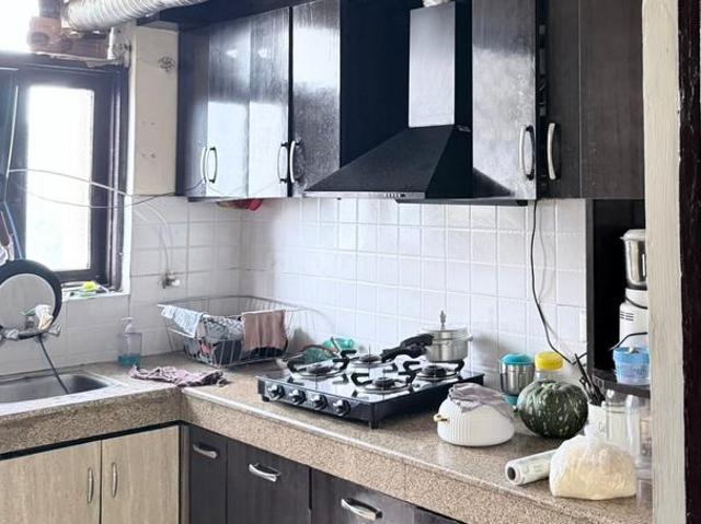 3 BHK Apartment in Sector 69 for rent Gurgaon. The reference number is 20276575
