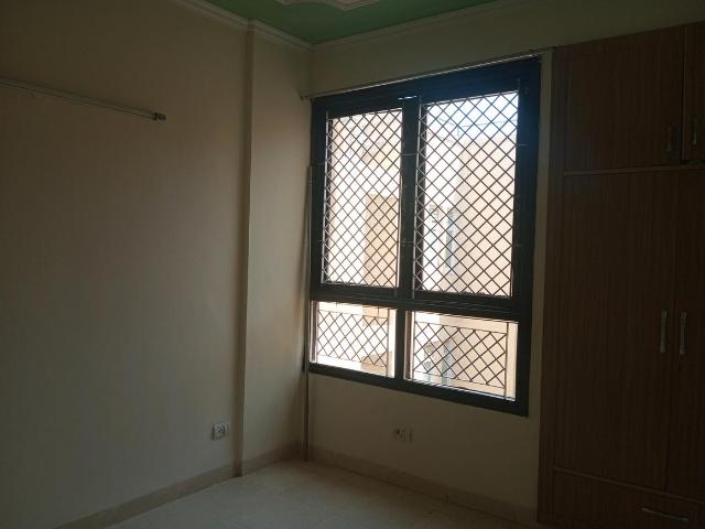 3 BHK Apartment in Sector 69 for resale Gurgaon. The reference number is 16297833