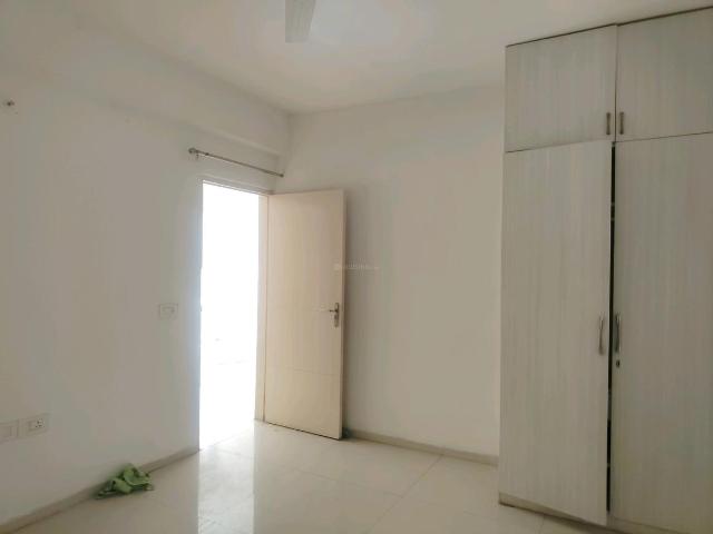 3 BHK Apartment in Sector 69 for resale Gurgaon. The reference number is 19594336