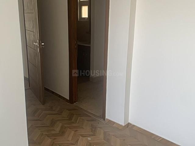 3 BHK Apartment in Sector 69 for resale Gurgaon. The reference number is 19978649