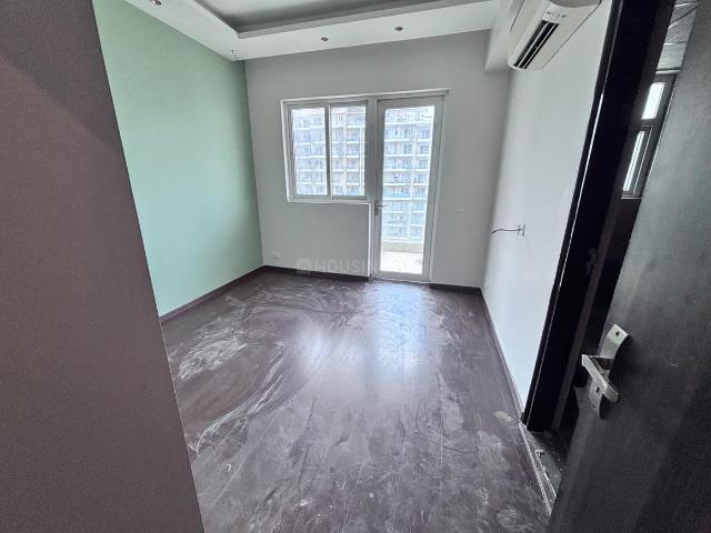 3 BHK Apartment in Sector 69 for resale Gurgaon. The reference number is 20715752