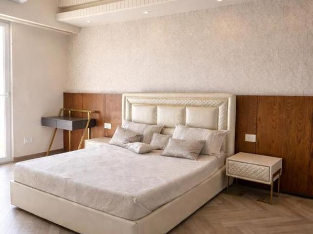 3 BHK Apartment in Sector 69 for resale Gurgaon. The reference number is 20801982