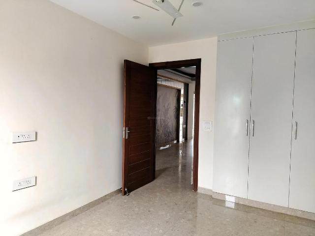 3 BHK Apartment in Sector 60 for resale Gurgaon. The reference number is 19293452