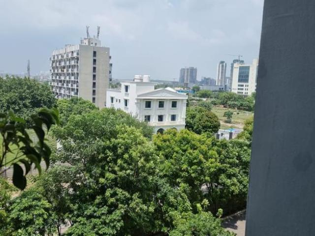 3 BHK Apartment in Sector 60 for resale Gurgaon. The reference number is 19629058