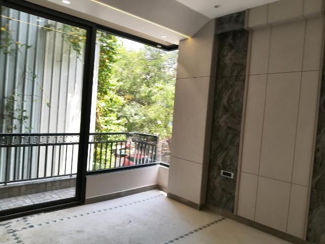 3 BHK Apartment in Sector 60 for resale Gurgaon. The reference number is 19891059